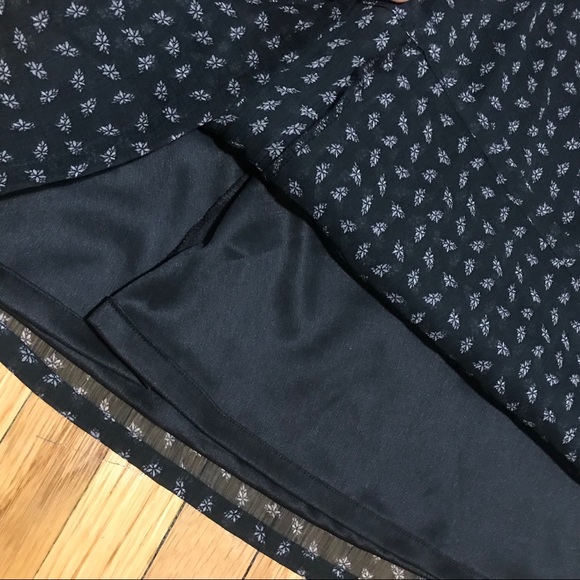 Best mountain flowy skirt size small - Picture 5 of 5